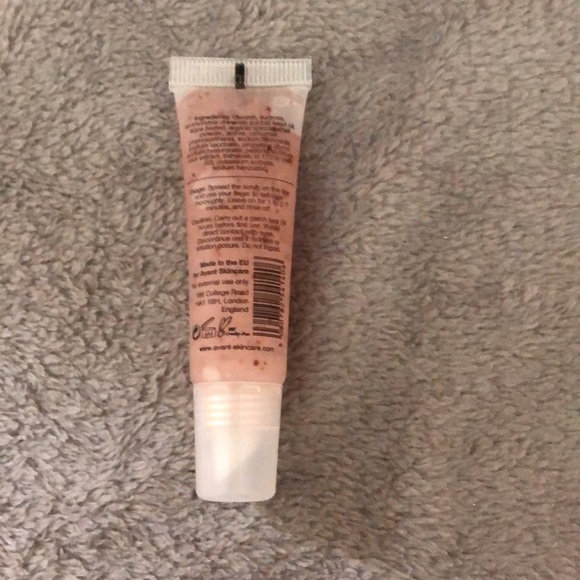 NWT ๐ Avant Rose Sugar Lip Scrub - Picture 4 of 6